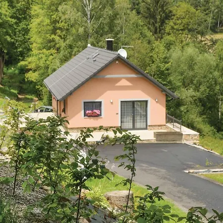 Prázdninový dům Five Bedroom Holiday In Nebahovy